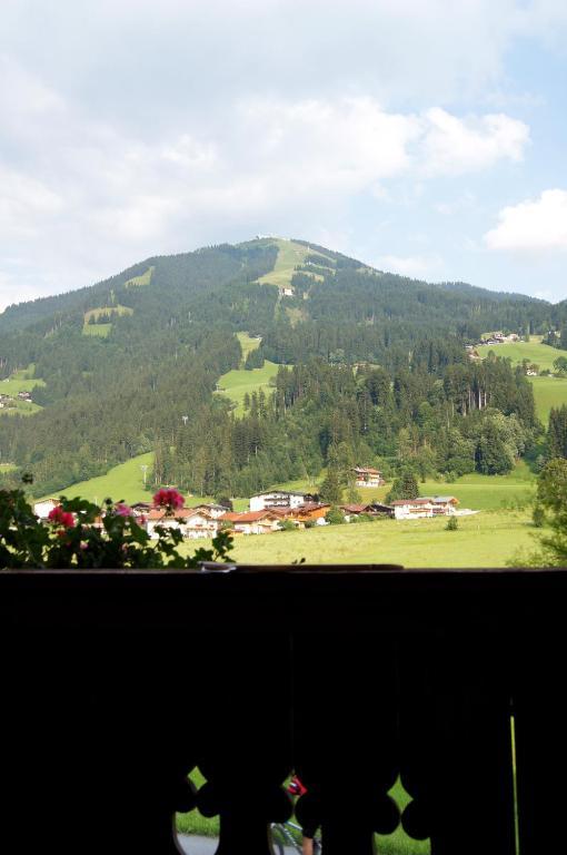 Pension Hohe Salve ヴェステンドルフ エクステリア 写真